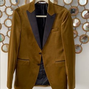 Zara men’s velvet blazer